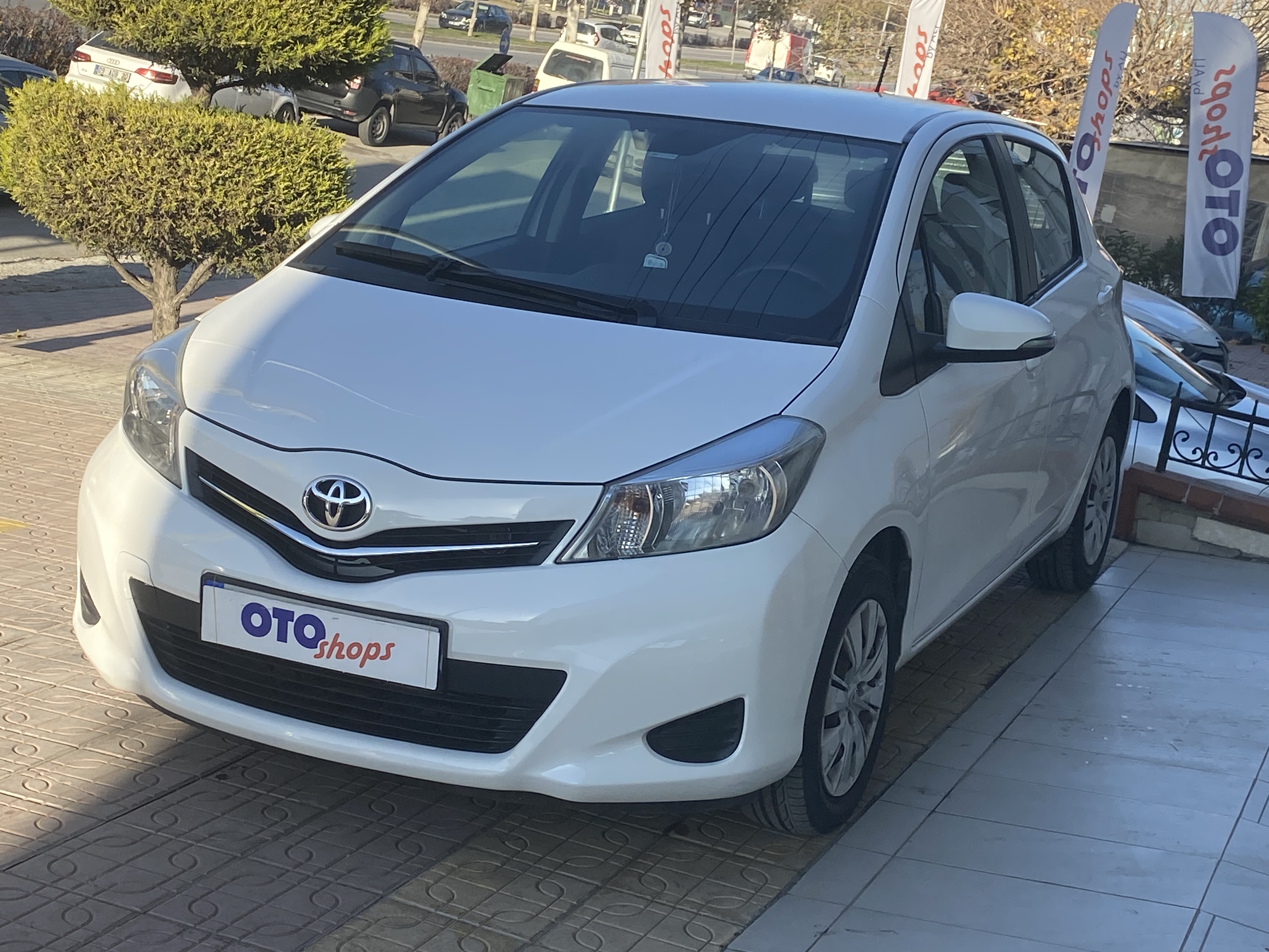 Toyota Yaris 2013 Hybrid